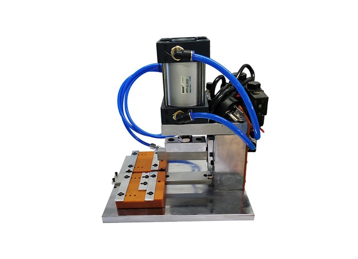 Crimping machine
