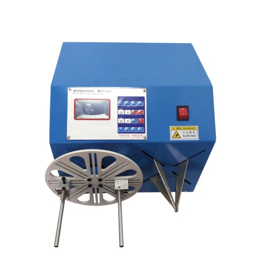 Winding and binding machine